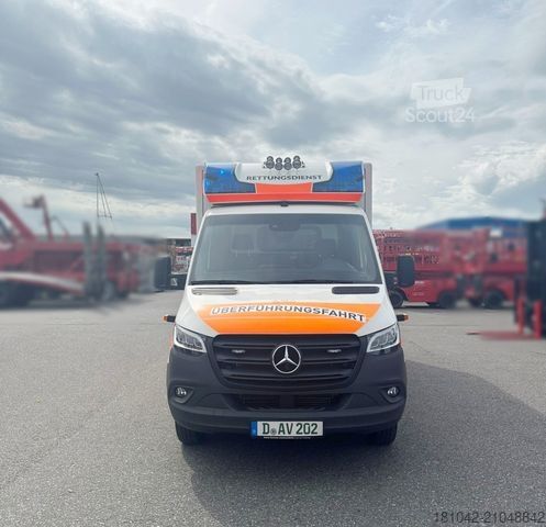 Fire truck MERCEDES-BENZ Sprinter Rettungswagen