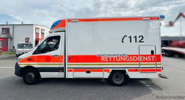 Fire truck MERCEDES-BENZ Sprinter Rettungswagen