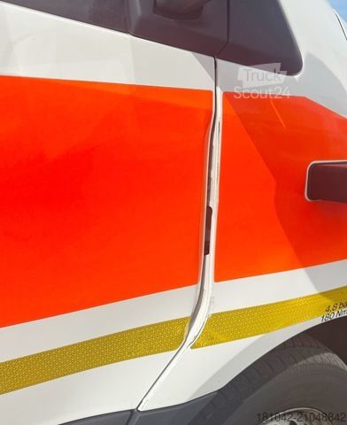 Fire truck MERCEDES-BENZ Sprinter Rettungswagen