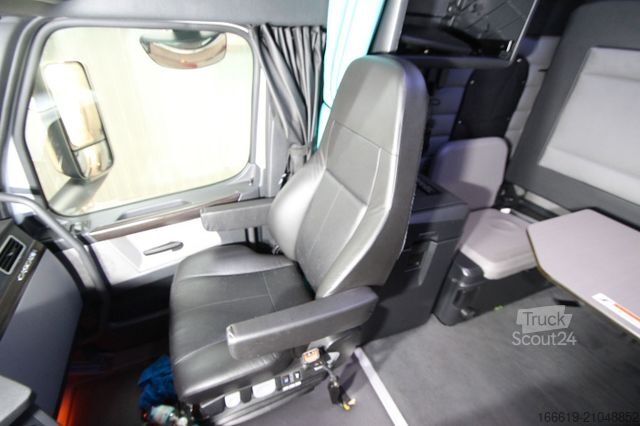 Tracteur routier standard FREIGHTLINER Cascadia, 3-Achser