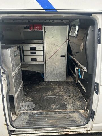 High-roof van Volkswagen T4 Caravelle