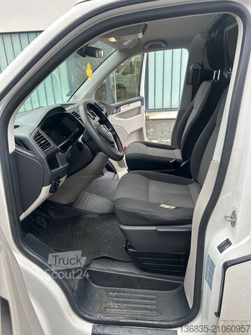 High-roof van Volkswagen T4 Caravelle