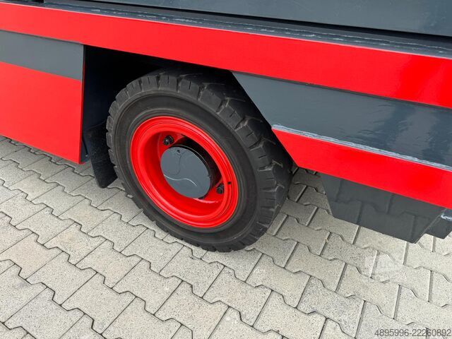 страничен мотокар Linde S40 // LPG // Only 1550 hours