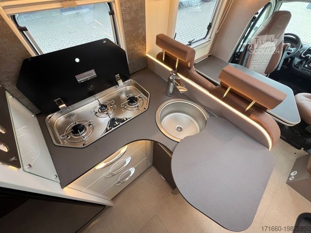 Polintegriran avtodom BÜRSTNER Lyseo TD 690 G Winter Paket / Safety Paket