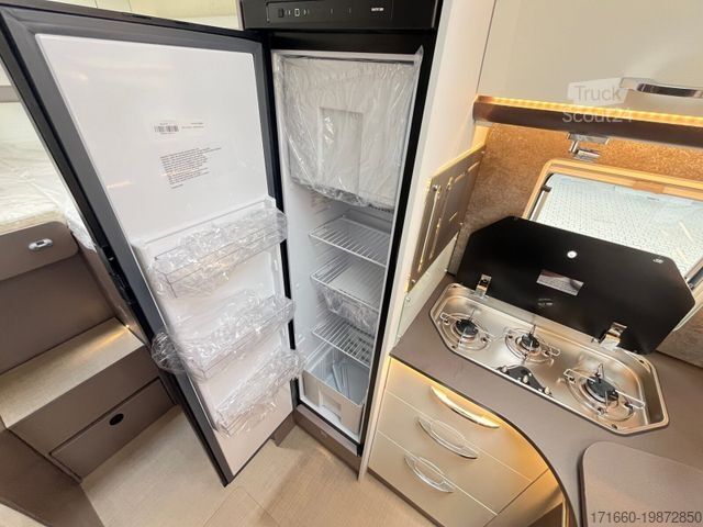 Polintegriran avtodom BÜRSTNER Lyseo TD 690 G Winter Paket / Safety Paket