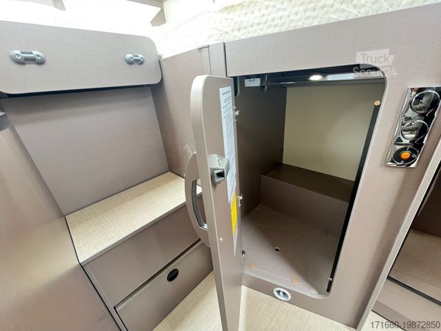 Polintegriran avtodom BÜRSTNER Lyseo TD 690 G Winter Paket / Safety Paket