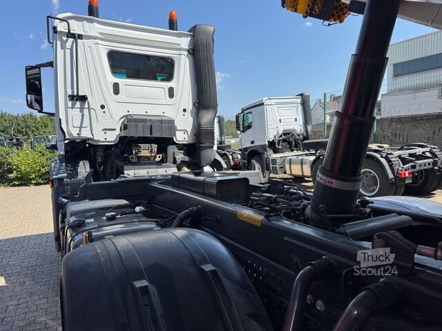 Camion basculante trilateral MERCEDES-BENZ 3343 Arocs 4 Allrad 6x6 MEILLER  Only 34.000 Km
