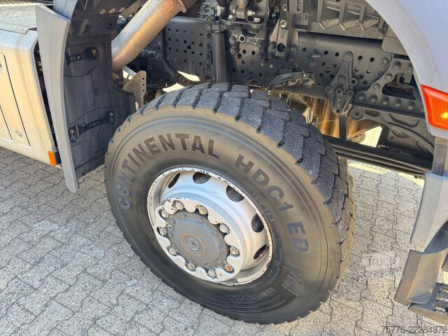 Camion basculante trilateral MERCEDES-BENZ 3343 Arocs 4 Allrad 6x6 MEILLER  Only 34.000 Km