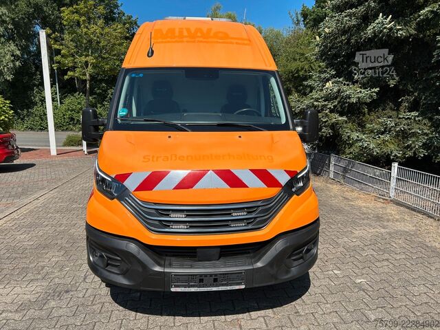 Fourgon surélevé IVECO DAILY 70-210 Hi-Matic Maxi Hoch und Lang 4x2
