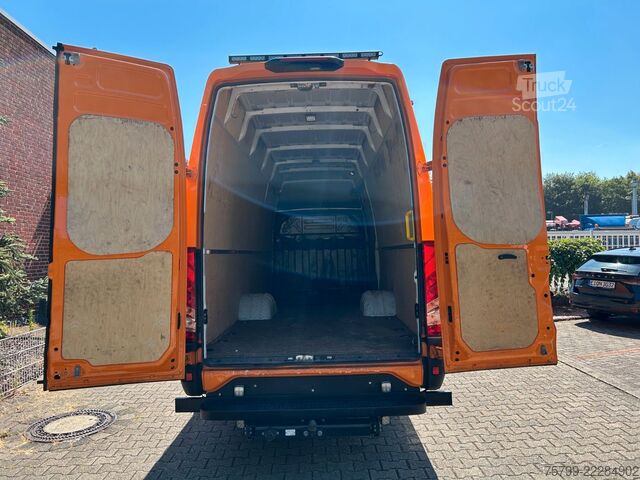 Fourgon surélevé IVECO DAILY 70-210 Hi-Matic Maxi Hoch und Lang 4x2