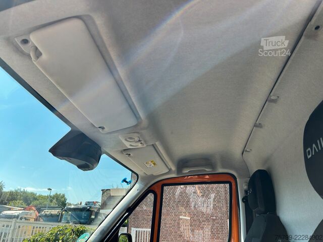 Fourgon surélevé IVECO DAILY 70-210 Hi-Matic Maxi Hoch und Lang 4x2