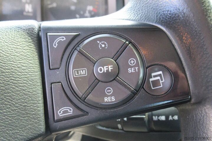 Standaard-SZM Mercedes-Benz Antos 1833 L