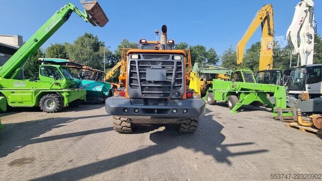 Kerekes rakodó Doosan Develon DL300-5