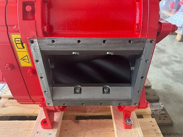 Slurry technology Vogelsang Gewichtsoptimierte Güllepumpe GL186-260Q