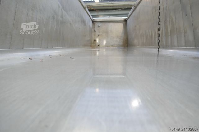 Tipper semitrailer SCHMITZ CARGOBULL SKI 24 SL 9.6, Alu, 50m³, Pendelklappe,Luft-Lift