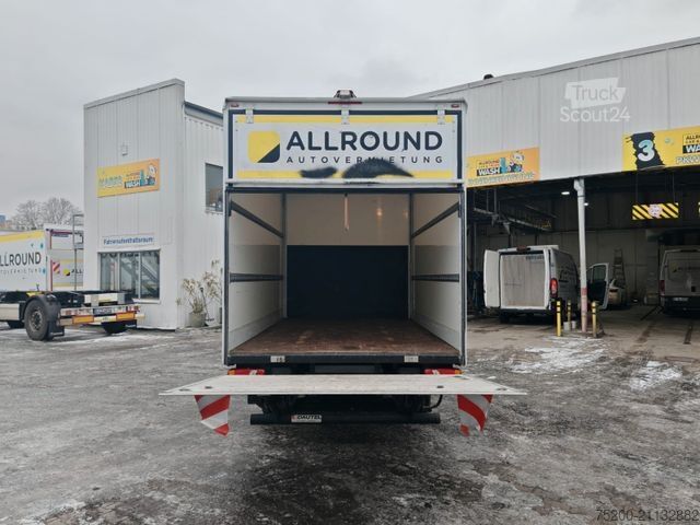 Transporter mit Koffer RENAULT Master