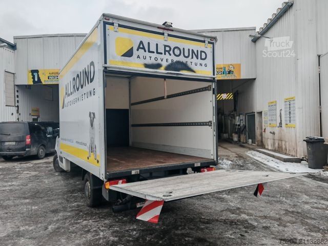 Transporter mit Koffer RENAULT Master