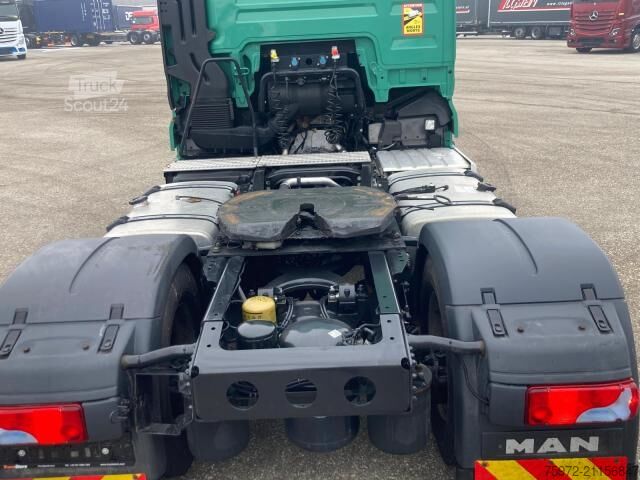 Autocarro per materiali pericolosi MAN TGX 18.500 ADR