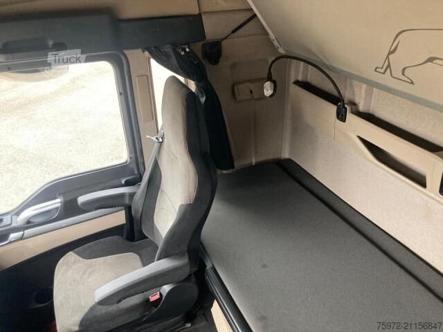 Autocarro per materiali pericolosi MAN TGX 18.500 ADR