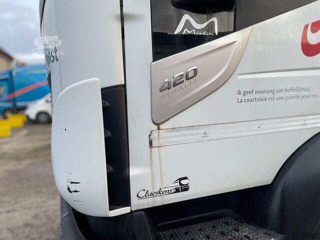 Tracteur routier standard Iveco Stralis (2013) AD & AT AD Stralis 440 S.