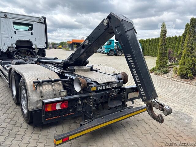 Kroklastbil MERCEDES-BENZ Actros 2745 6x2 Abrollkipper Meiller RS2170