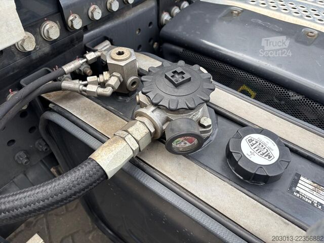 Kroklastbil MERCEDES-BENZ Actros 2745 6x2 Abrollkipper Meiller RS2170
