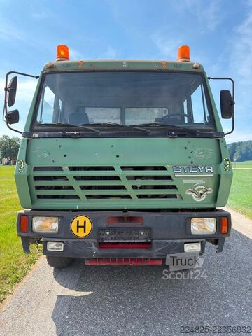 شاحنة قلابة ثلاثية الجوانب STEYR 36S42/K25/8X4 DREISEITENKIPPER BLATT BLATT
