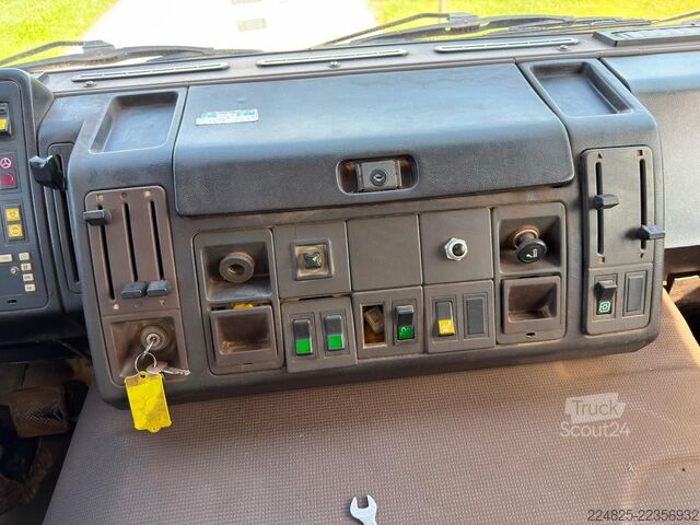 شاحنة قلابة ثلاثية الجوانب STEYR 36S42/K25/8X4 DREISEITENKIPPER BLATT BLATT