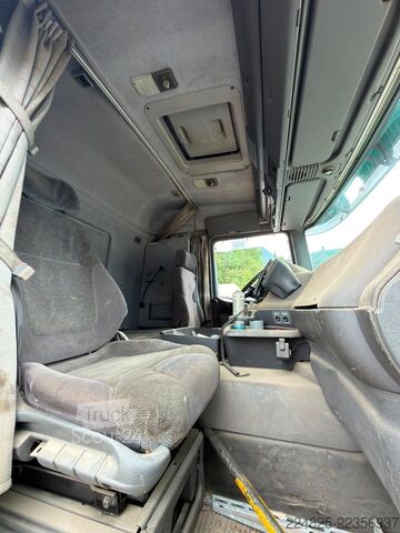 شاحنة قلّابة بذراع تحميل متحرك SCANIA P124  6x2 ABROLLKIPPER*1999*EURO2*