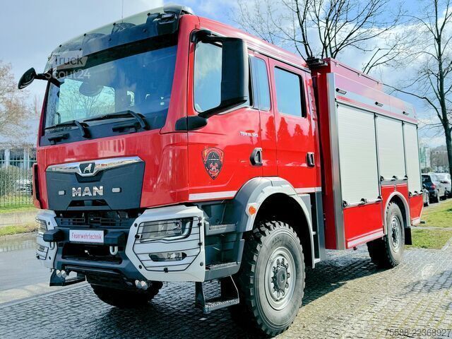 Camion de pompiers MAN TGM 18.320 TLF4000 4x4 Tanklöschfahrzeug