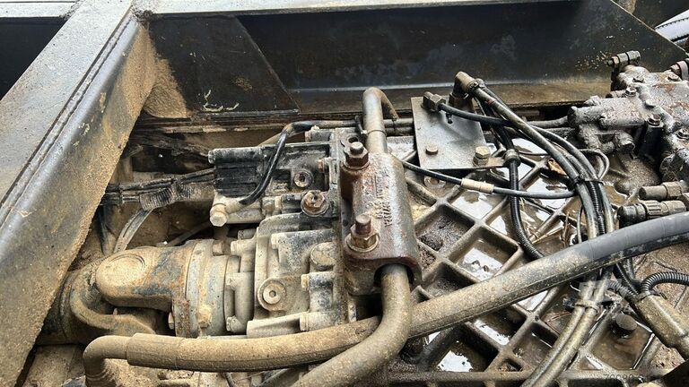 Tipper 3 côtés Renault KERAX 340 (6X6 / POMPE MANUELLE / LAMES / GRAND...