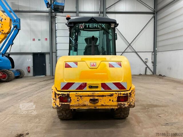 Nakladalnik Terex TL 80