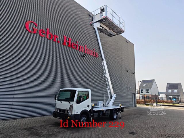  Nissan Cabstar 35.13 NT400 Multitel MS100