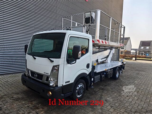  Nissan Cabstar 35.13 NT400 Multitel MS100