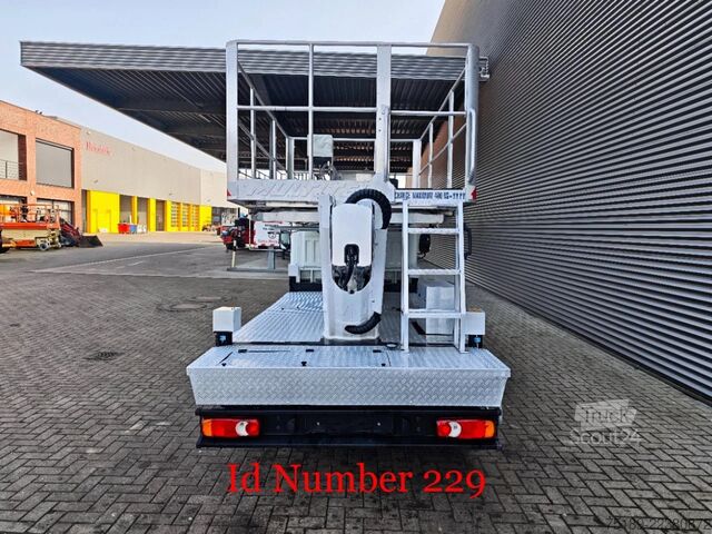  Nissan Cabstar 35.13 NT400 Multitel MS100