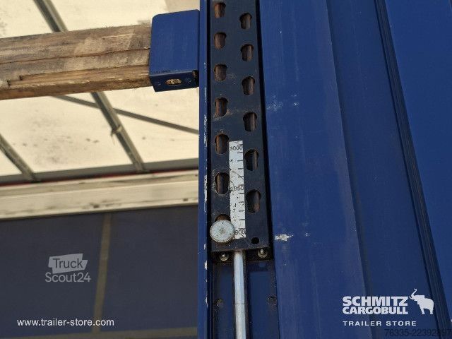 Otvorený náves s plachtou Kögel Curtainsider Mega
