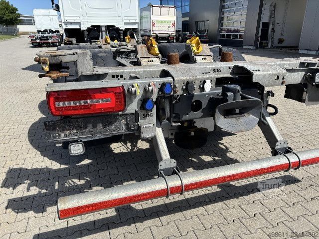 Nákladné vozidlo s výmennou nadstavbou DAF XG+ 480 FAR + SDG Multiwechsler + 2x AHK +INTARDER
