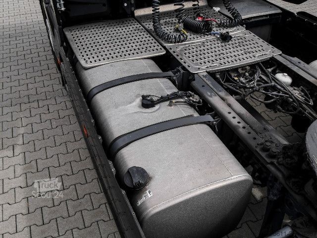 Cap tractor standard DAF XG+ 480 FT + INTARDER + 2x TANK + FULL SPOILER
