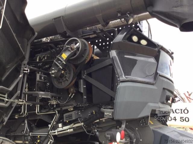Θεριζοαλωνιστική μηχανή Massey Ferguson Ideal 8T