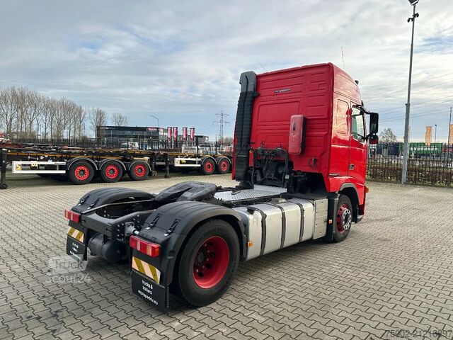 Hazardous substances Volvo FH 13.400 GLOBETROTTER / ADR / Euro5 / VEB / PT...