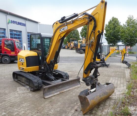 Mini excavatrice JCB 67C-1
