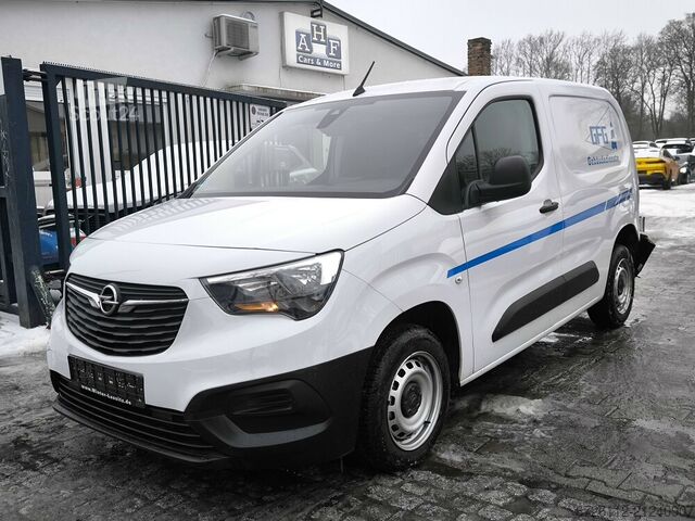 Opel Combo E Cargo 1.2, kondicionieris, kruīza kontrole, radio Opel Combo