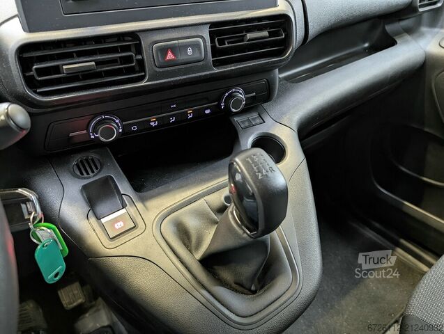 Peugeot Partner 1.5 BlueHDi Premium KLIMATS PDC APSILDĀMI SĒDEKĻI Peugeot Partner