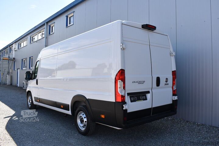 Панелен ван FIAT Ducato 2.2 MJ Auffahrrampe