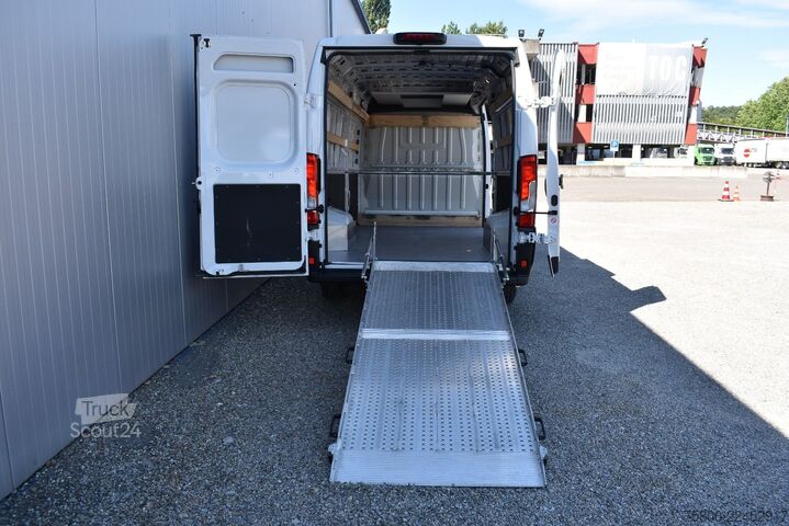 Панелен ван FIAT Ducato 2.2 MJ Auffahrrampe