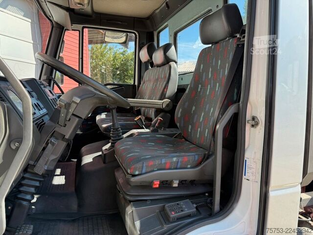 Autómentő IVECO ML 75E 14, Schiebeplateau, Hubbrille