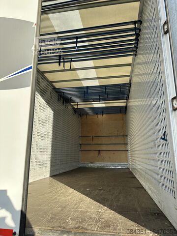 Skříňový nákladní automobil Mercedes - Benz Atego 1224