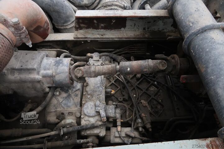 Mixeur Renault Kerax 370 8X4/ MIXER/ BARYVAL 9 M3/ CRUISE CONT...