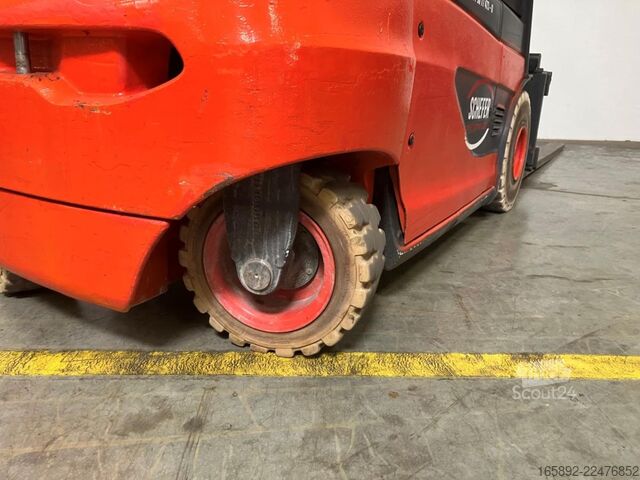 възможен мотокар Linde E 30 387