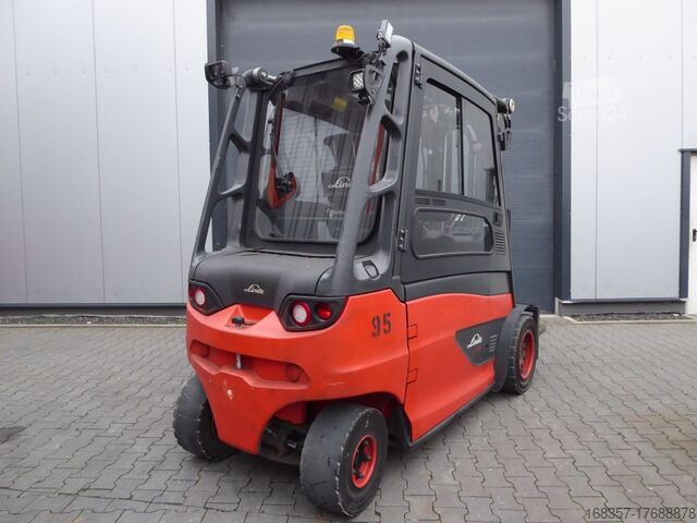 Frontgaffeltruck Linde E45HL-01/600